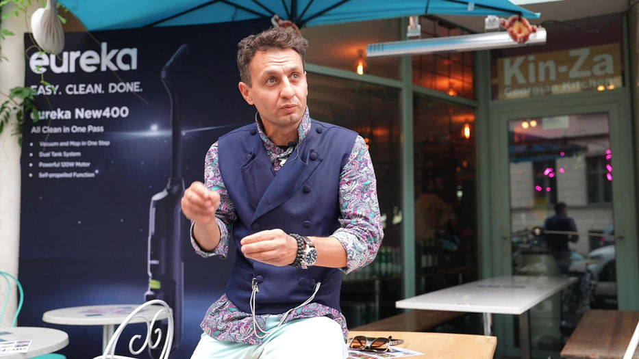 Restaurant Owner's Secret Weapon: The Ultimate Vacuum Cleaner